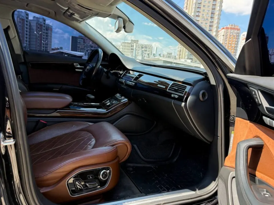 Audi A8 2015 из парка аренды KTRANS