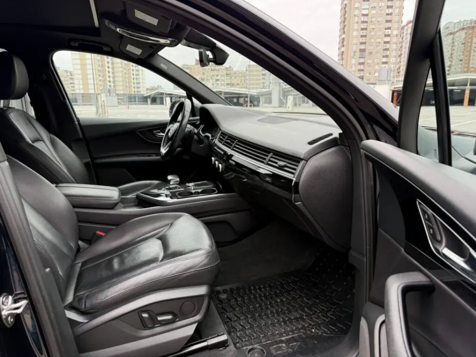 Audi Q7 Quattro 2017 из парка аренды KTRANS