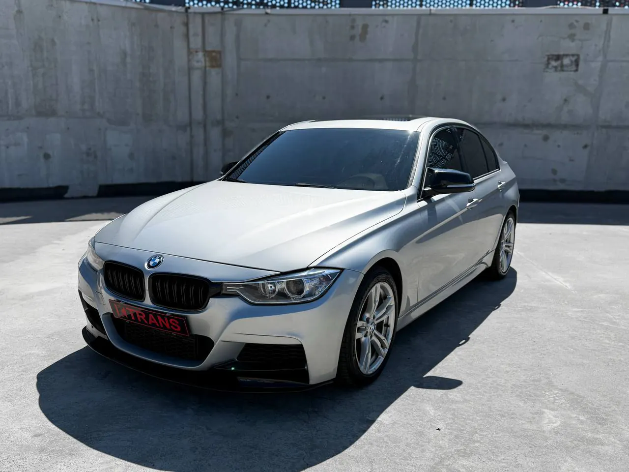 BMW 328 2013 из парка аренды KTRANS
