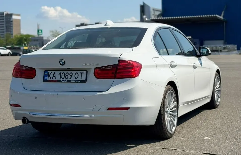 BMW 328d 2013 from the KTRANS rental fleet
