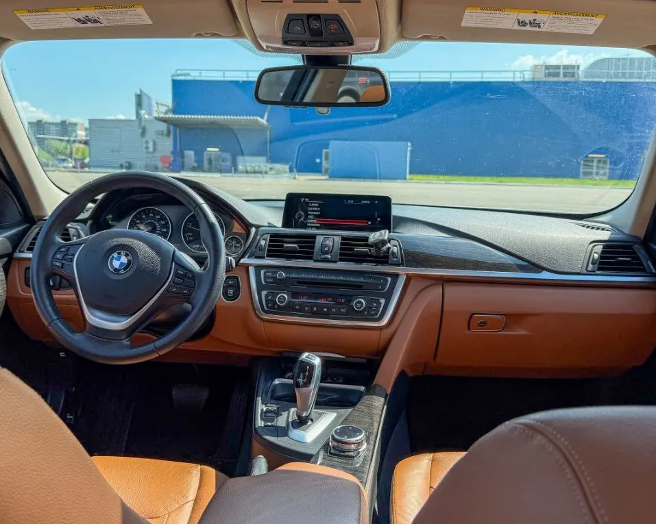 BMW 328d 2013 from the KTRANS rental fleet