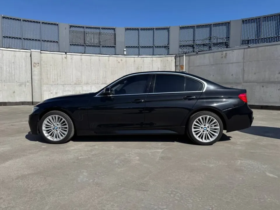 BMW 328 2011 из парка аренды KTRANS