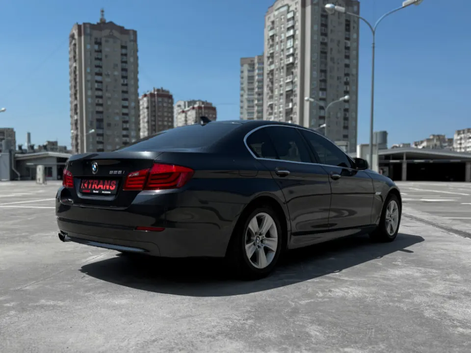 BMW 528 2012 из парка аренды KTRANS