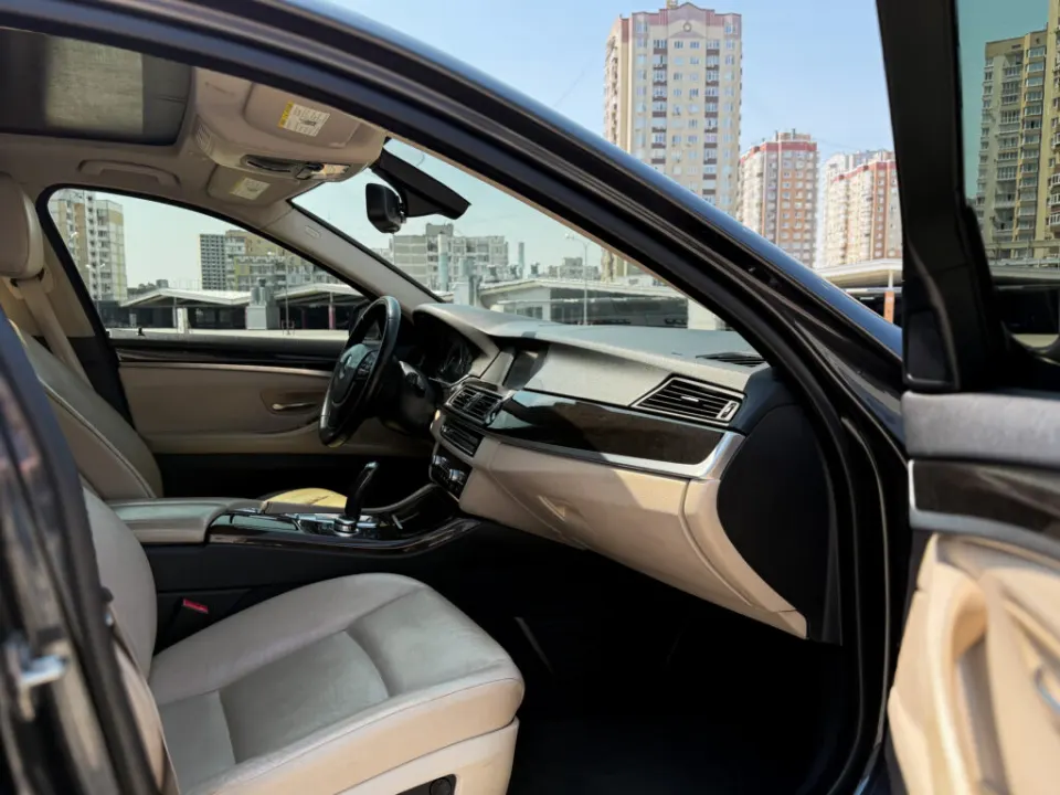 BMW 528 2012 из парка аренды KTRANS