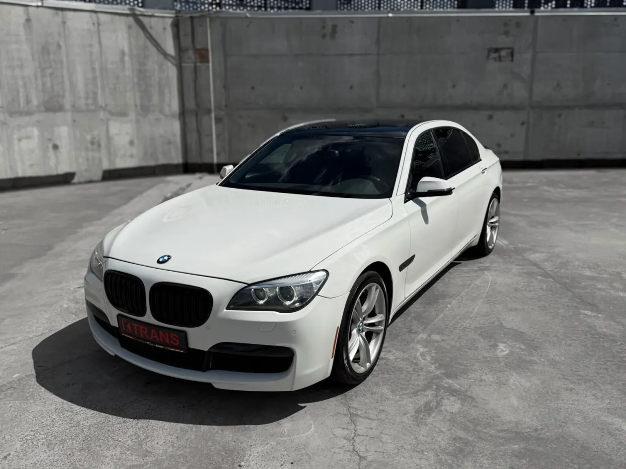 BMW 740 Li 2013 из парка аренды KTRANS