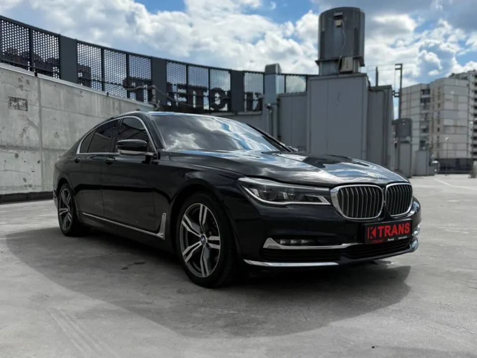 BMW 740d 2016 из парка аренды KTRANS