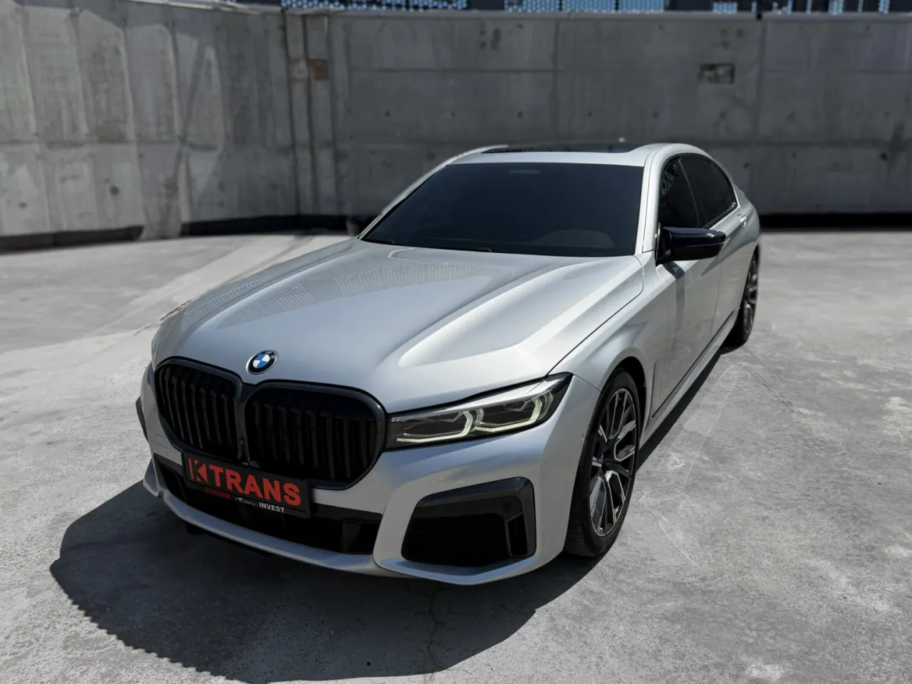 BMW 740l 2020 из парка аренды KTRANS