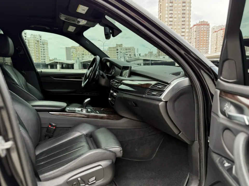 BMW X5 2014 из парка аренды KTRANS