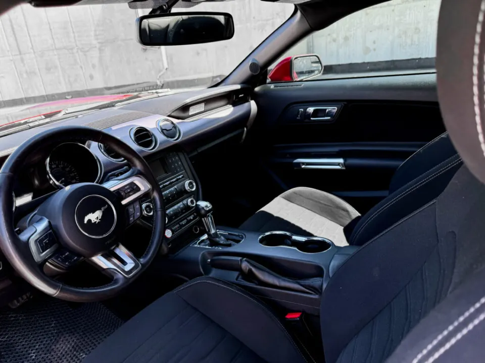 Ford Mustang 2015 из парка аренды KTRANS