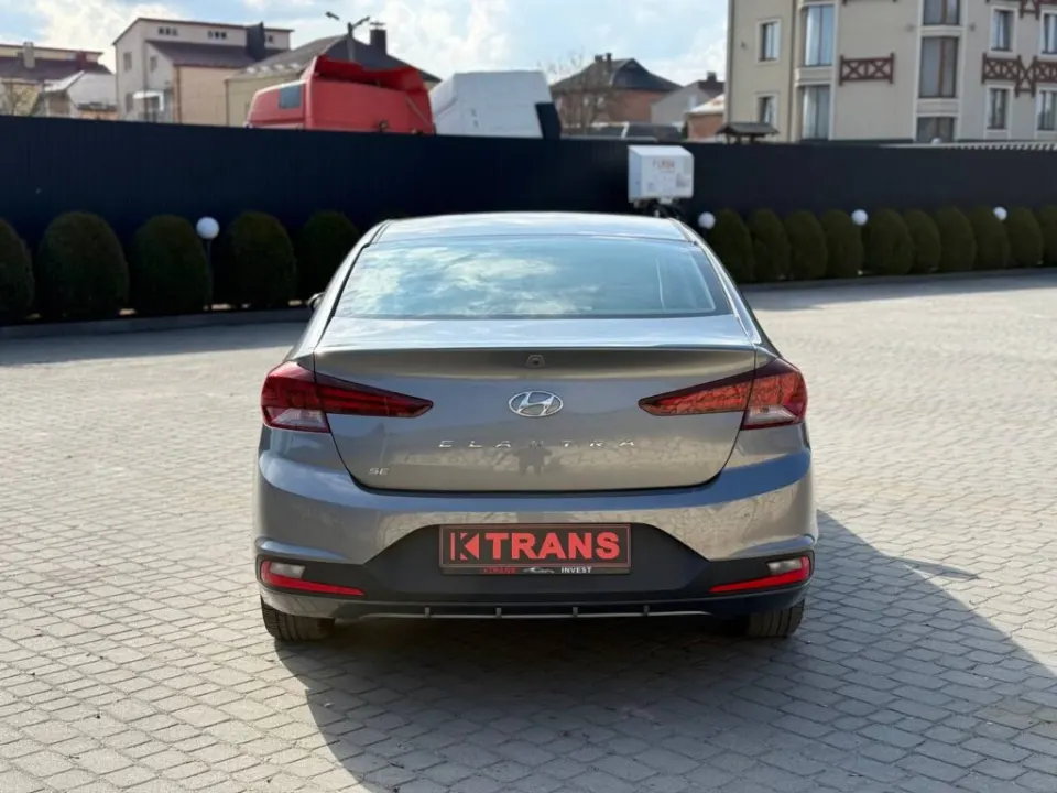 Hyundai Elantra 2019 из парка аренды KTRANS