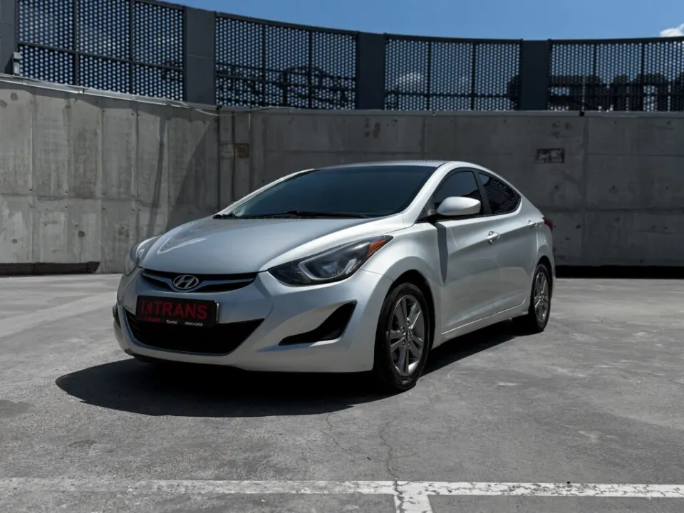 Hyundai Elantra 2015 из парка аренды KTRANS
