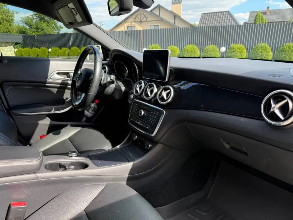 Mercedes-Benz CLA 250 2016 из парка аренды KTRANS