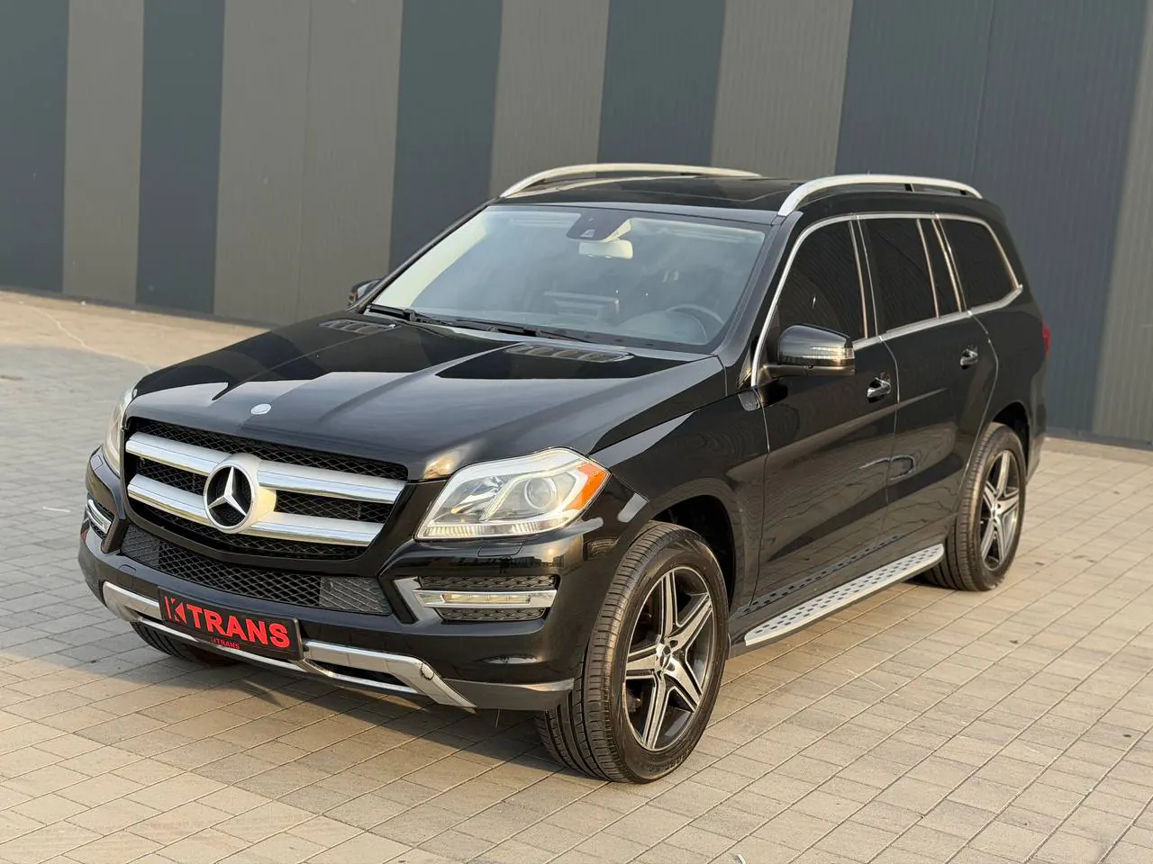 Mercedes-Benz GL 450 2015 from the KTRANS rental fleet