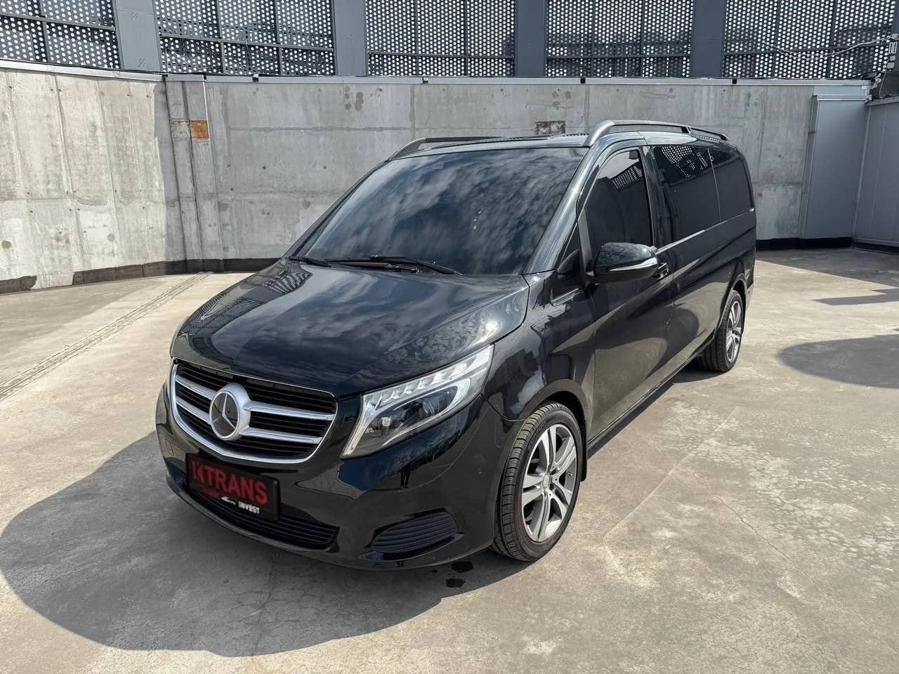 Mercedes-Benz V-250d 2016 from the KTRANS rental fleet