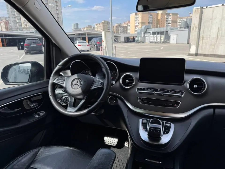 Mercedes-Benz V-250d 2016 from the KTRANS rental fleet
