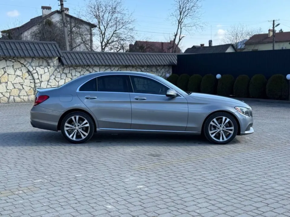 Mercedes-Benz C300 2016 из парка аренды KTRANS
