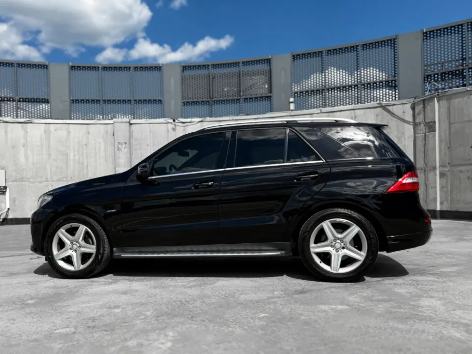 Mercedes-Benz ML 350d 2015 from the KTRANS rental fleet