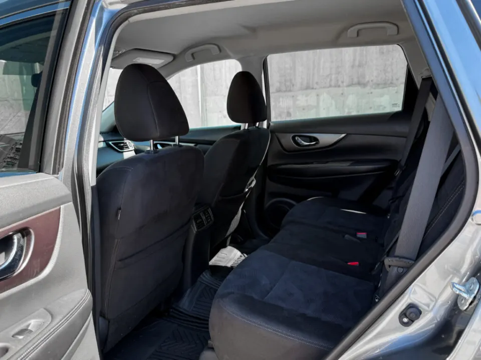 Nissan Rogue 2015 from the KTRANS rental fleet