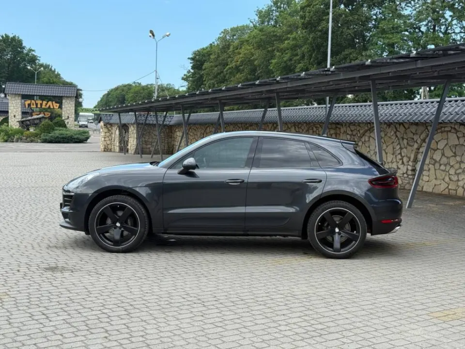 Porsche Macan 2017 из парка аренды KTRANS