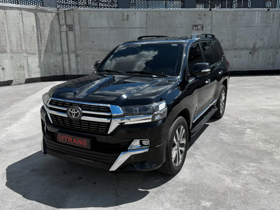 Toyota LC 200 2017 из парка аренды KTRANS