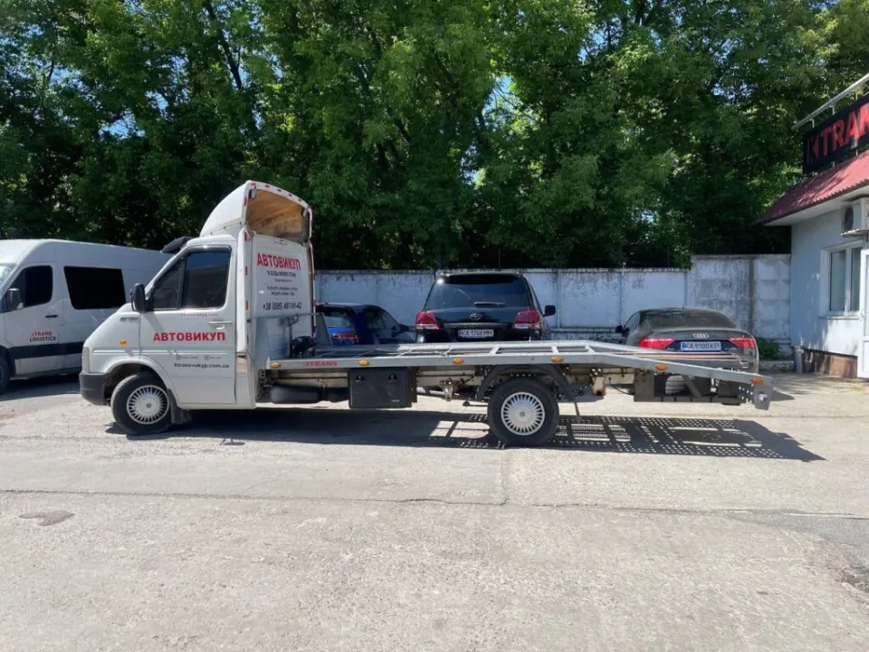Volkswagen LT эвакуатор из парка аренды KTRANS
