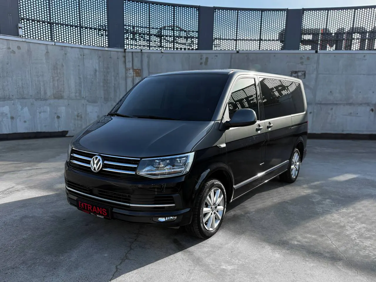 Volkswagen Multivan 2018 из парка аренды KTRANS