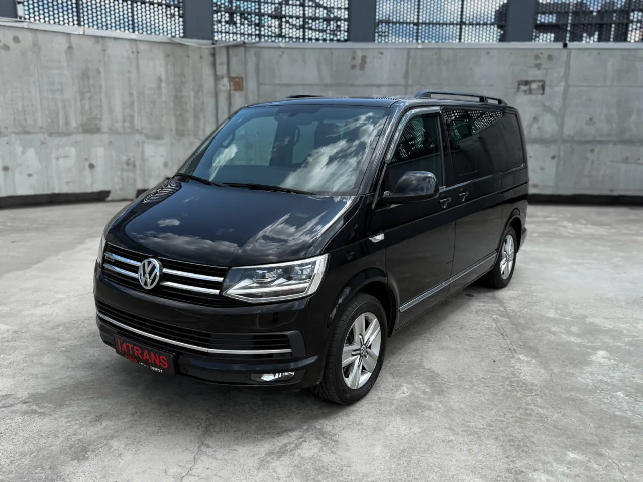 Volkswagen Multivan 2018 из парка аренды KTRANS