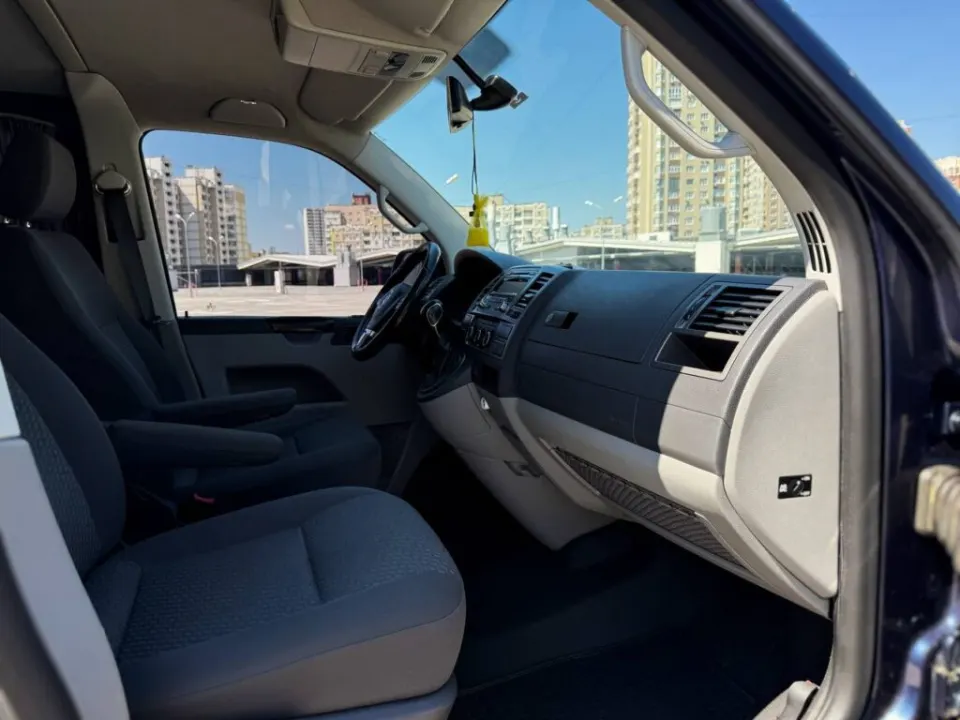 Volkswagen Transporter 2013 from the KTRANS rental fleet